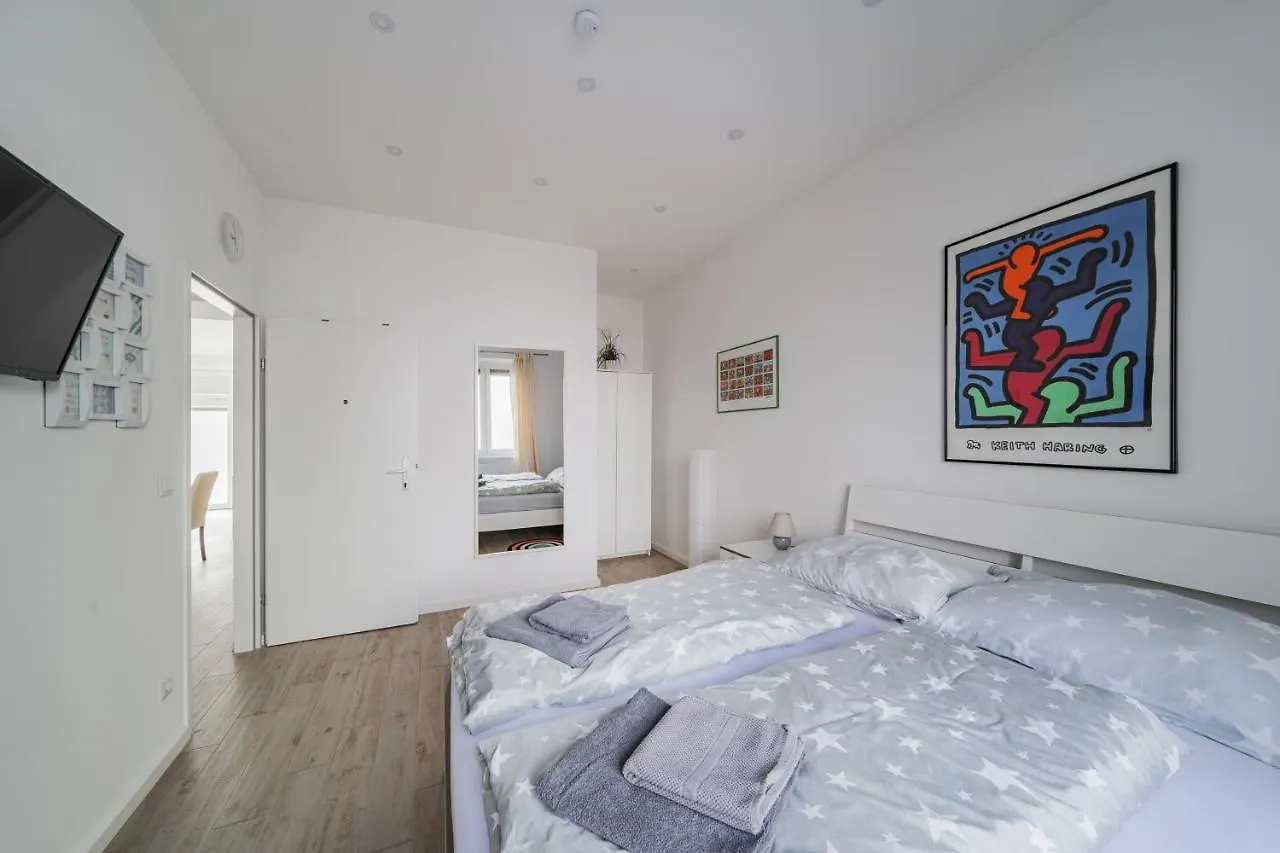 Stylish And Well Located Apartment Near Belvedere Vienna Austria